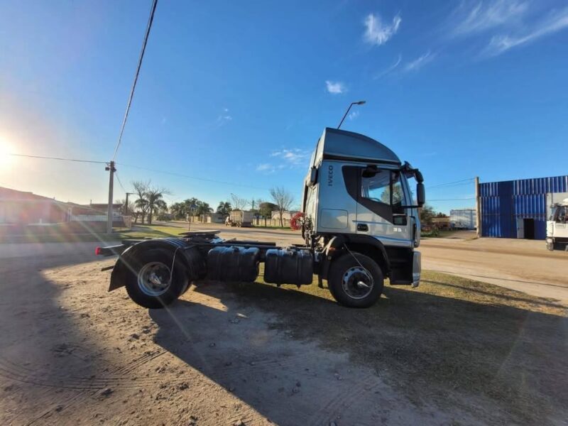 Iveco Cursor 330