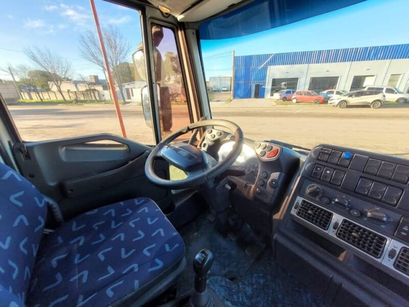 Iveco Cursor 330