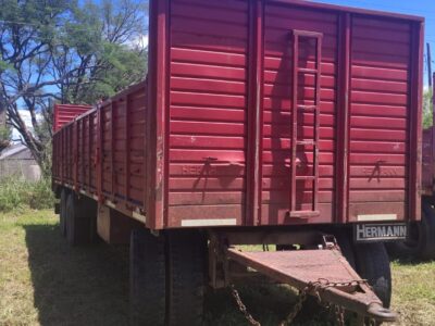 ACOPLADO BV HERMANN 3 EJES – 9,30 MTS – AÑO 2011