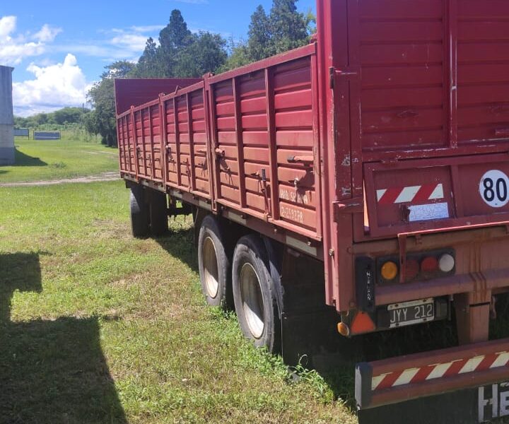 ACOPLADO BV HERMANN 3 EJES – 9,30 MTS – AÑO 2011